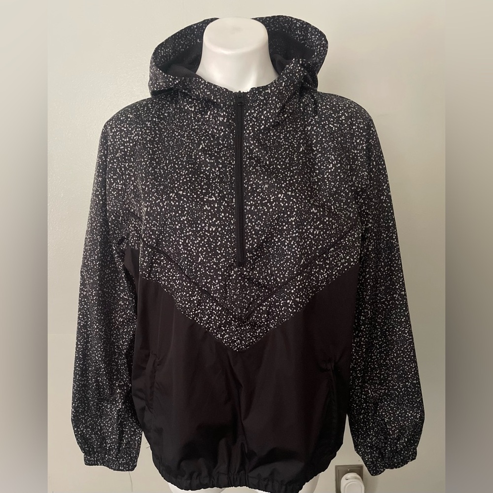 Women’s Xersion Pullover 1/2 Zip Hooded Jacket Size L ~ Water Resistant